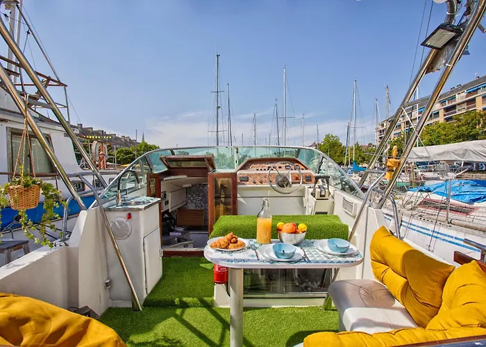 Tekne Sejour Insolite Sur Ulysse - Bateau - Port De